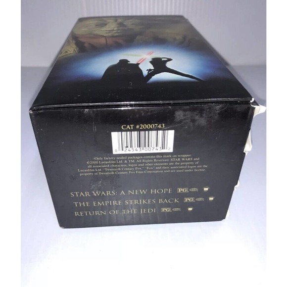 Star Wars Box Set of 3 VHS A New Hope, Empire Strikes Back, Return Of The Jedi - Picture 2 of 5